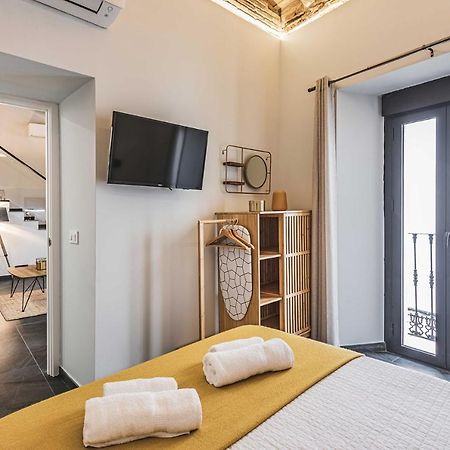 Apartamentos Caceres Central Suites Exteriör bild