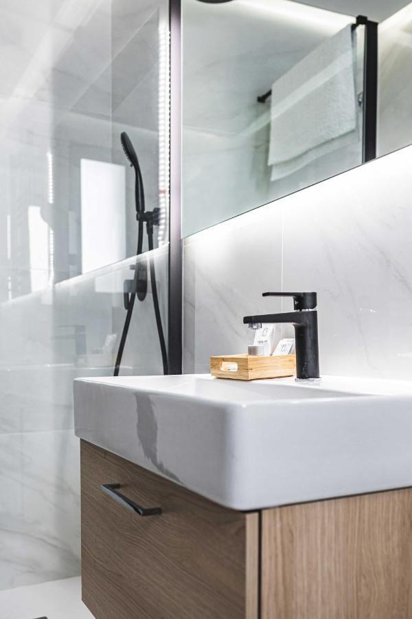 Apartamentos Caceres Central Suites Exteriör bild