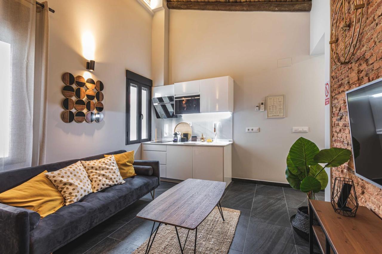Apartamentos Caceres Central Suites Exteriör bild