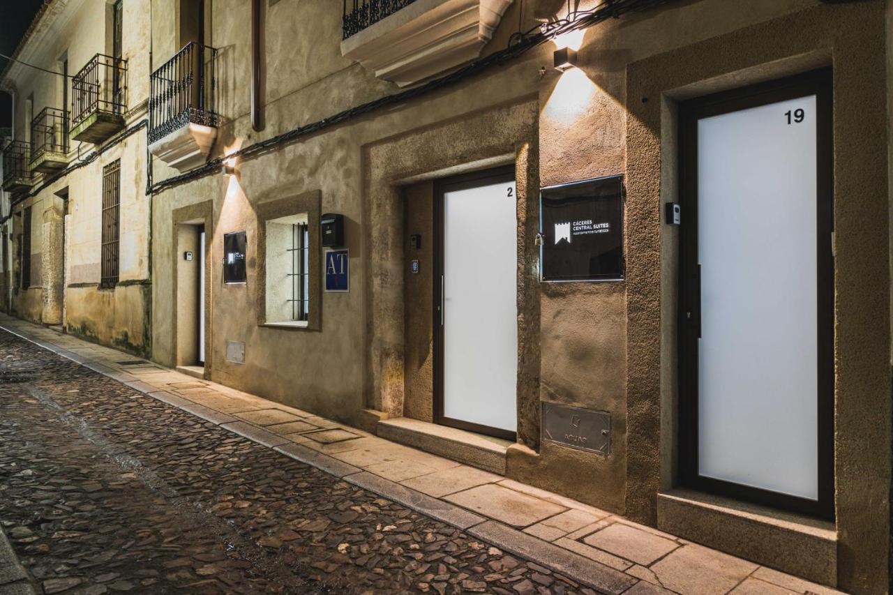 Apartamentos Caceres Central Suites Exteriör bild