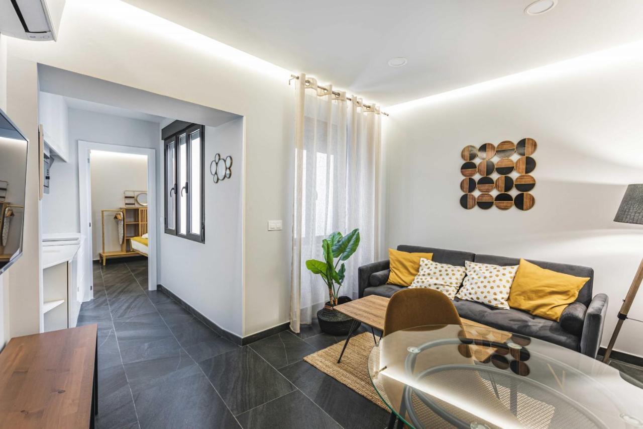 Apartamentos Caceres Central Suites Exteriör bild