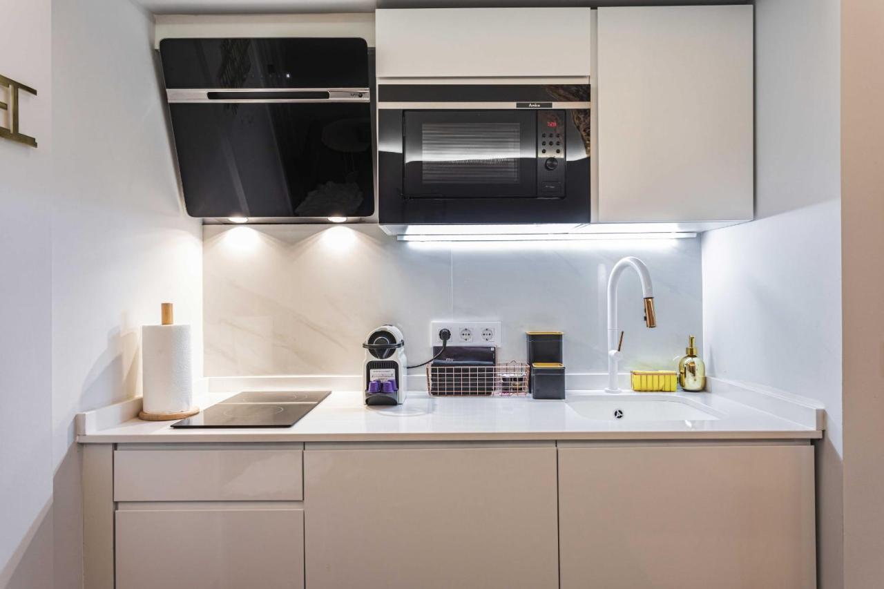 Apartamentos Caceres Central Suites Exteriör bild
