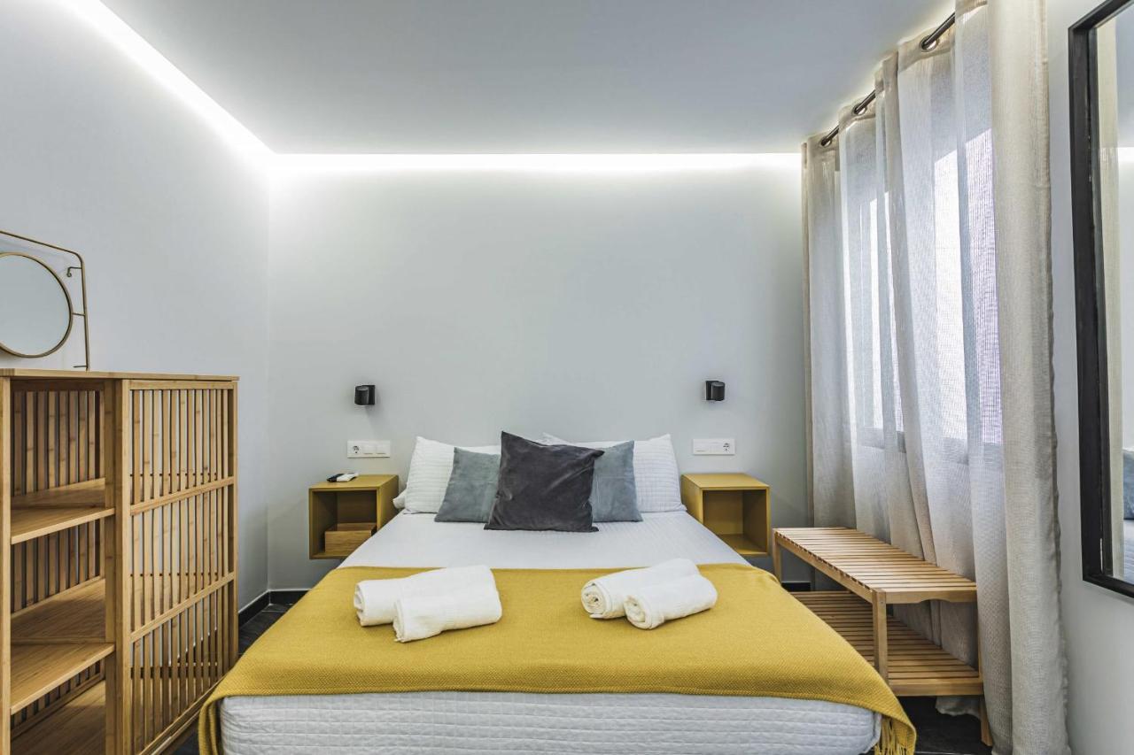 Apartamentos Caceres Central Suites Exteriör bild